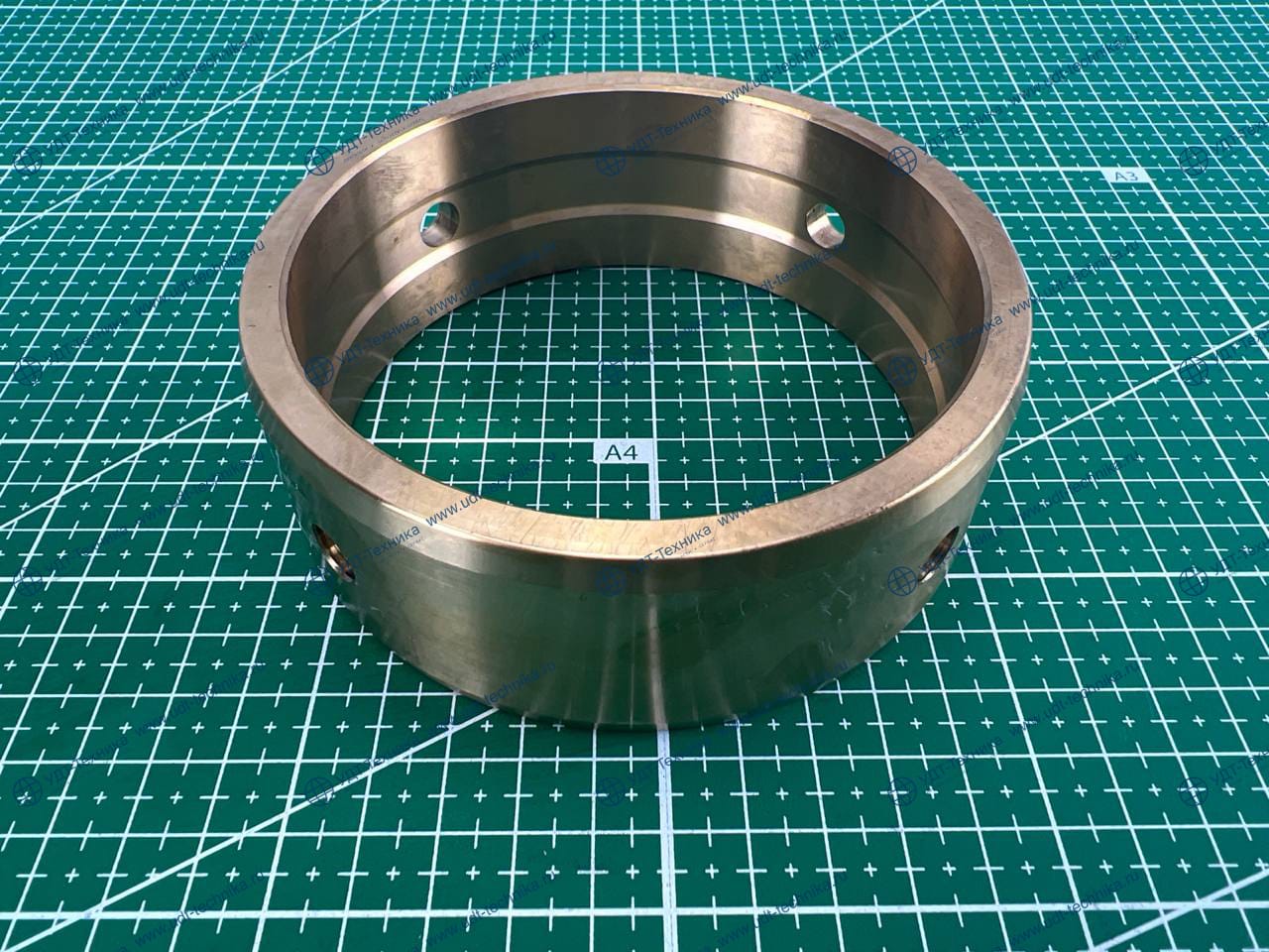 154-30-12170 Втулка