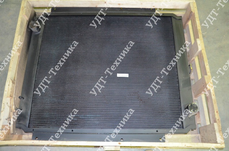 20Y-03-31111 Радиатор медный