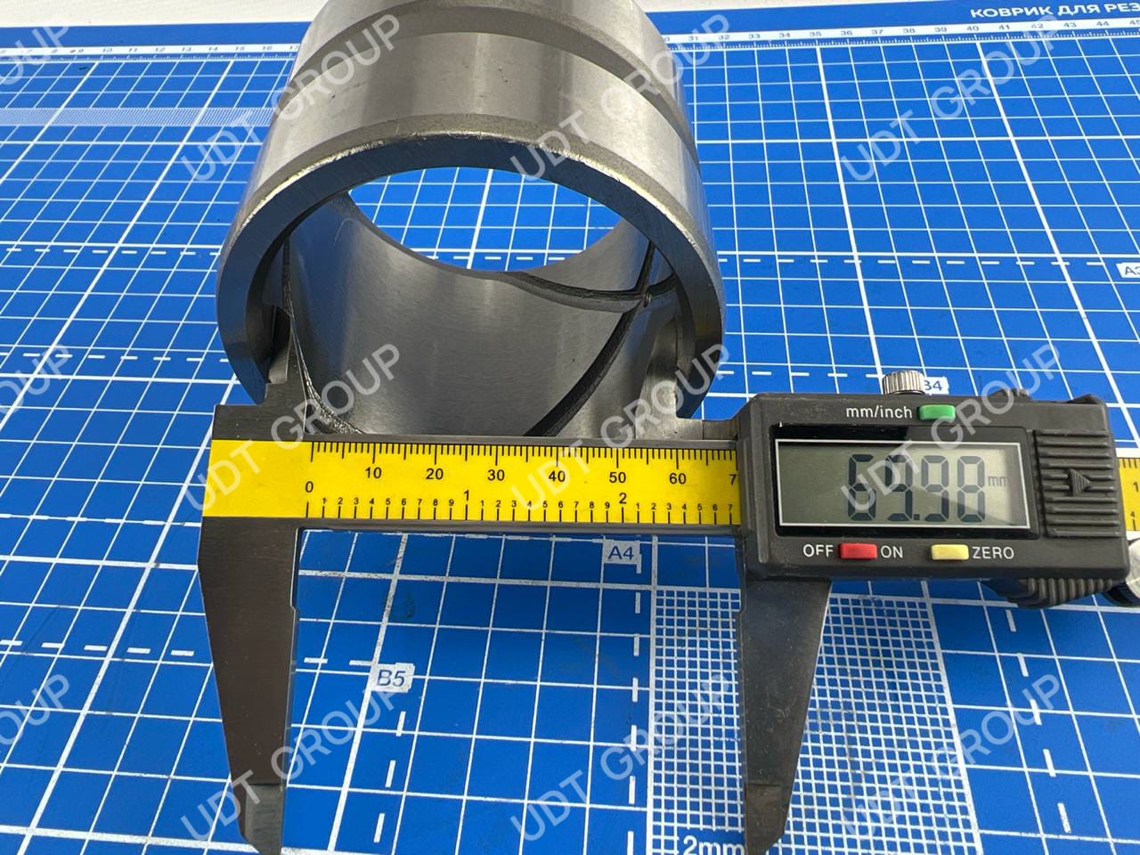 205-70-73180 Втулка - фото 4