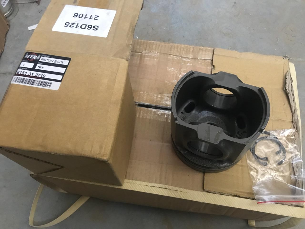 6151-31-2710 Поршень (со стопорными кольцами) Чугун - фото 2