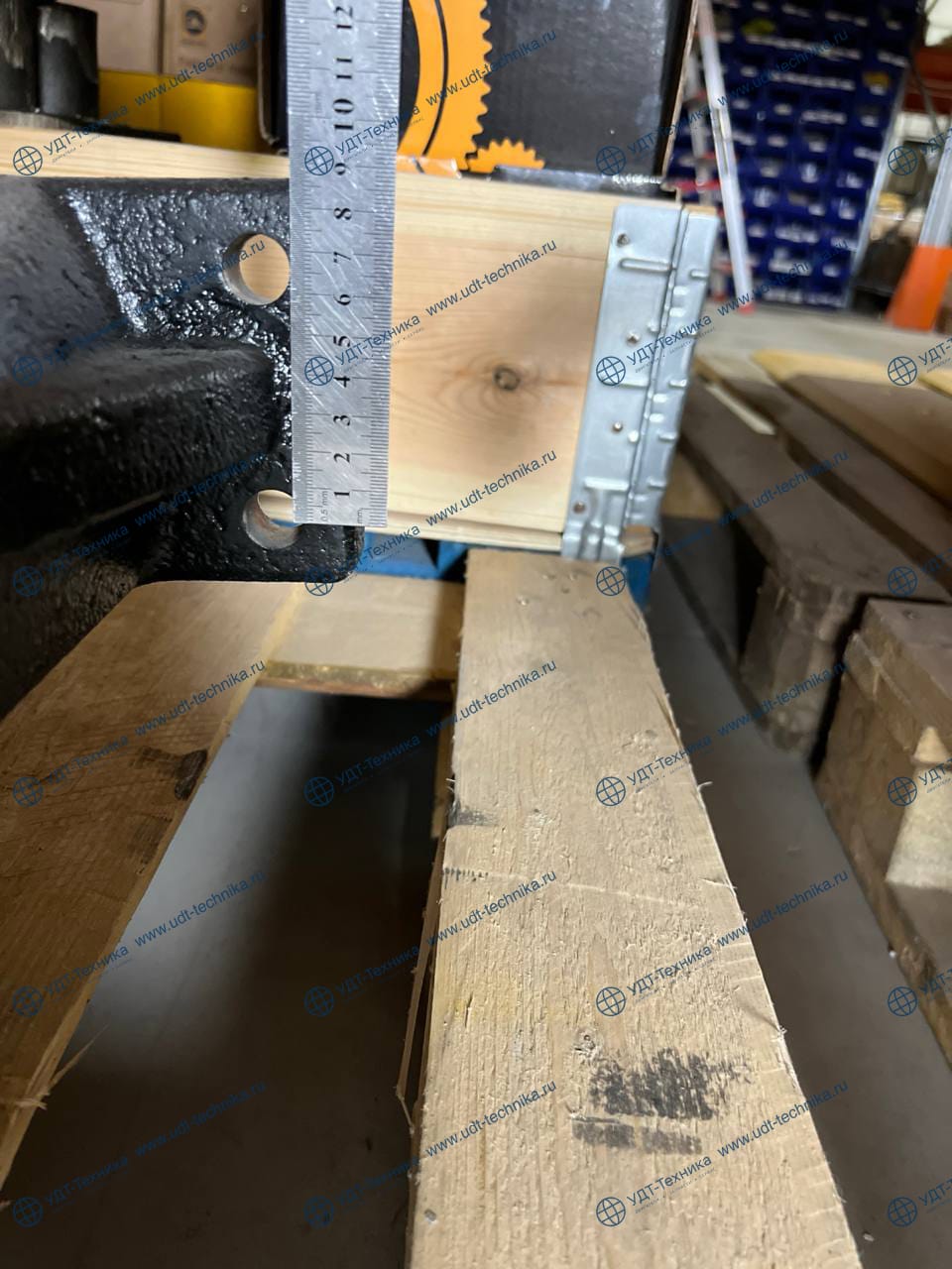 R210LC Натяжитель гусеницы Hyundai R210LC - фото 3