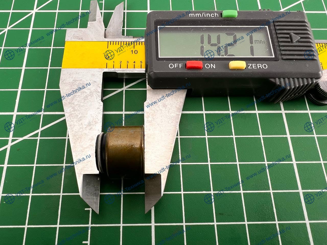 6150-41-4570 Колпачок маслосъемный - фото 2