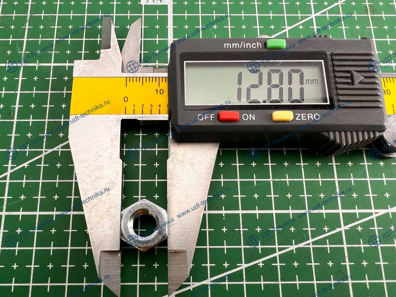 01580-10806 Гайка