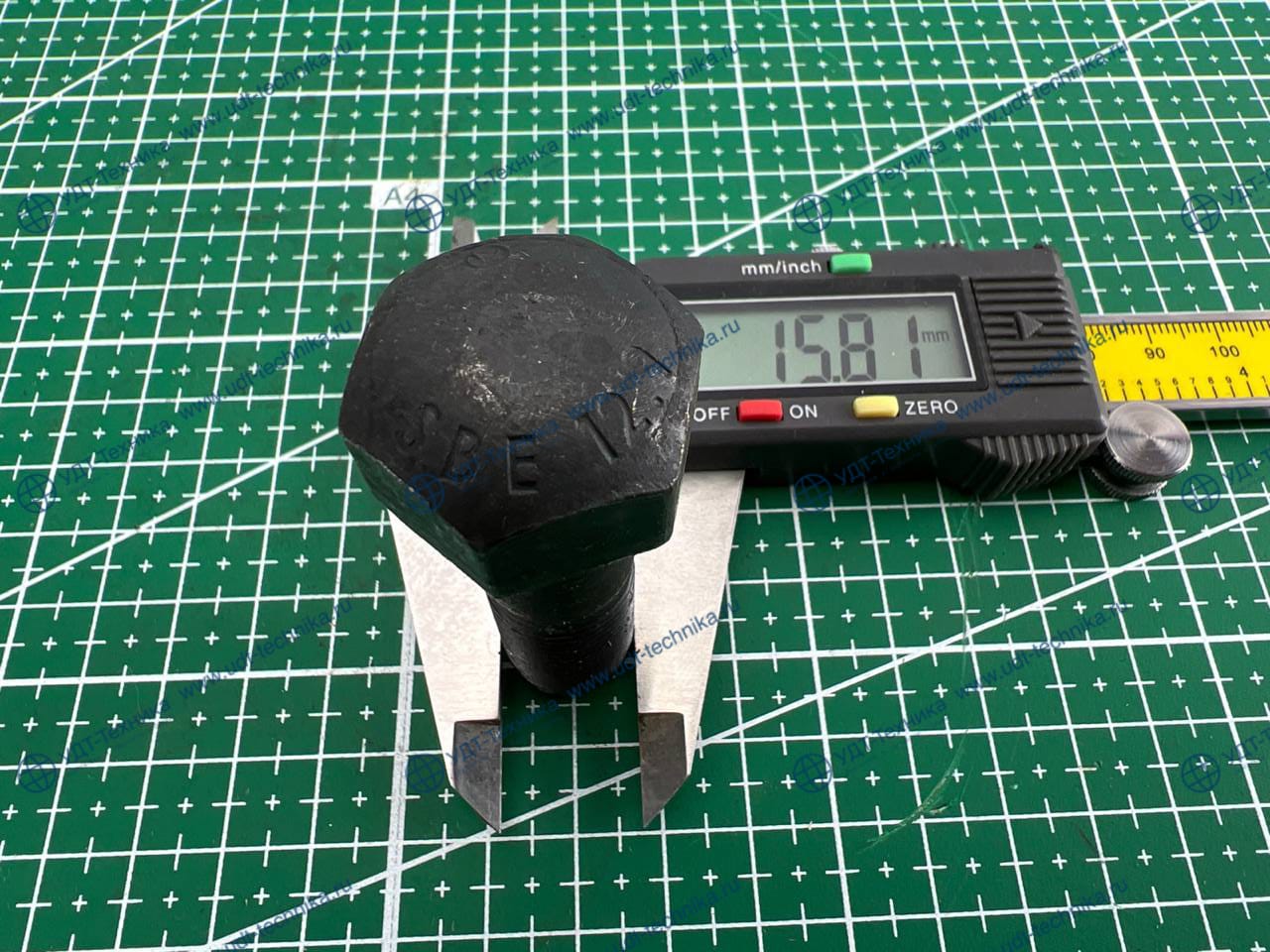 203-32-51210 Болт башмачный M16x49x1.5