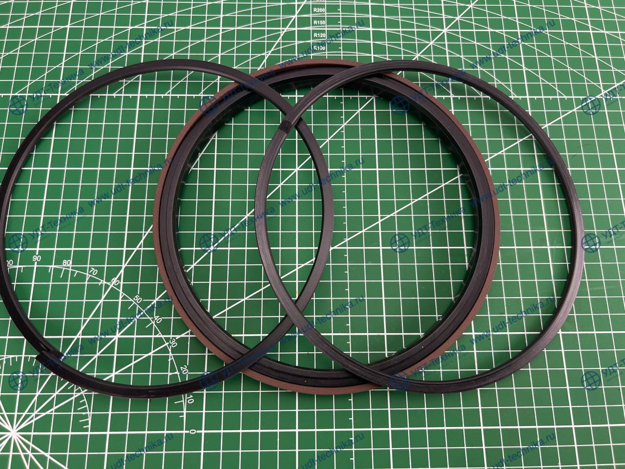 707-44-20180 Кольцо Италия