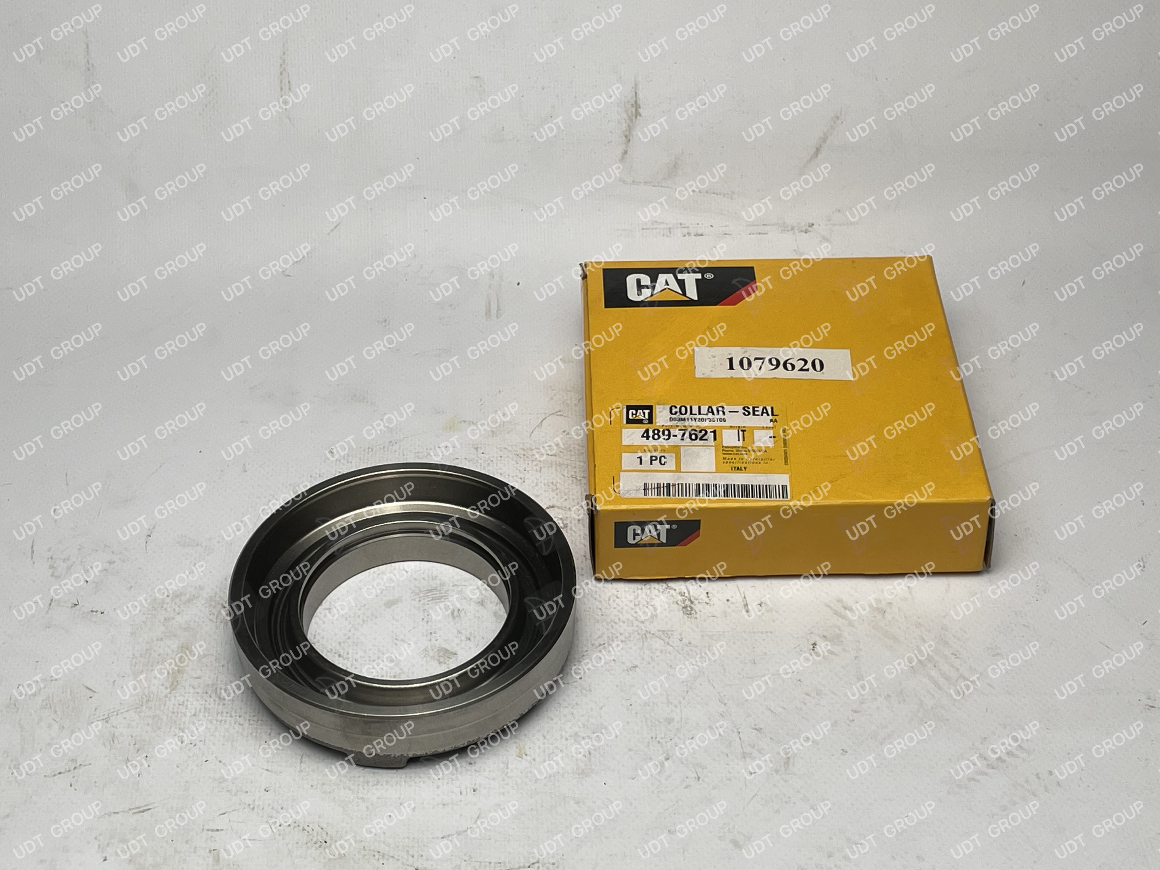 4897621 Втулка - фото 2