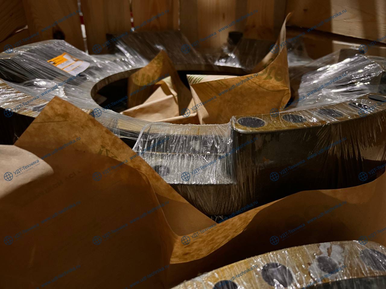 195-15-00081/195-15-11151 Корпус - фото 3