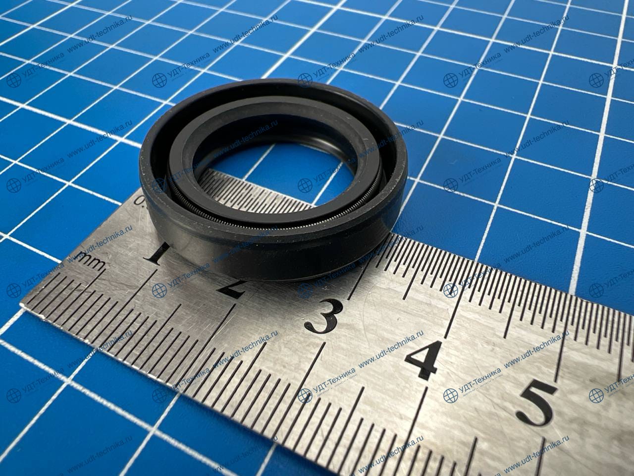 144-15-29110 Сальник