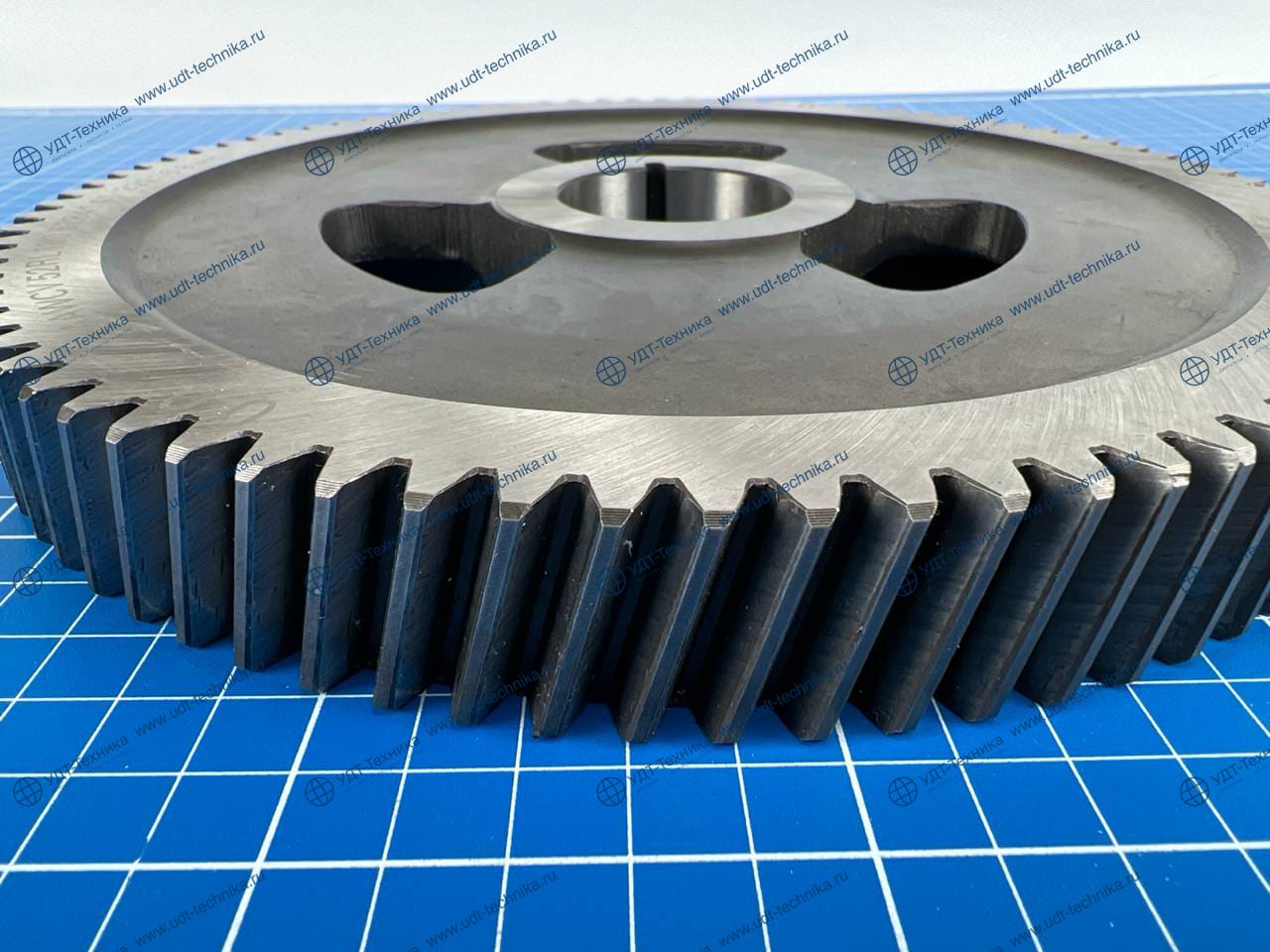 6742-01-2880 Шестерня распредвала