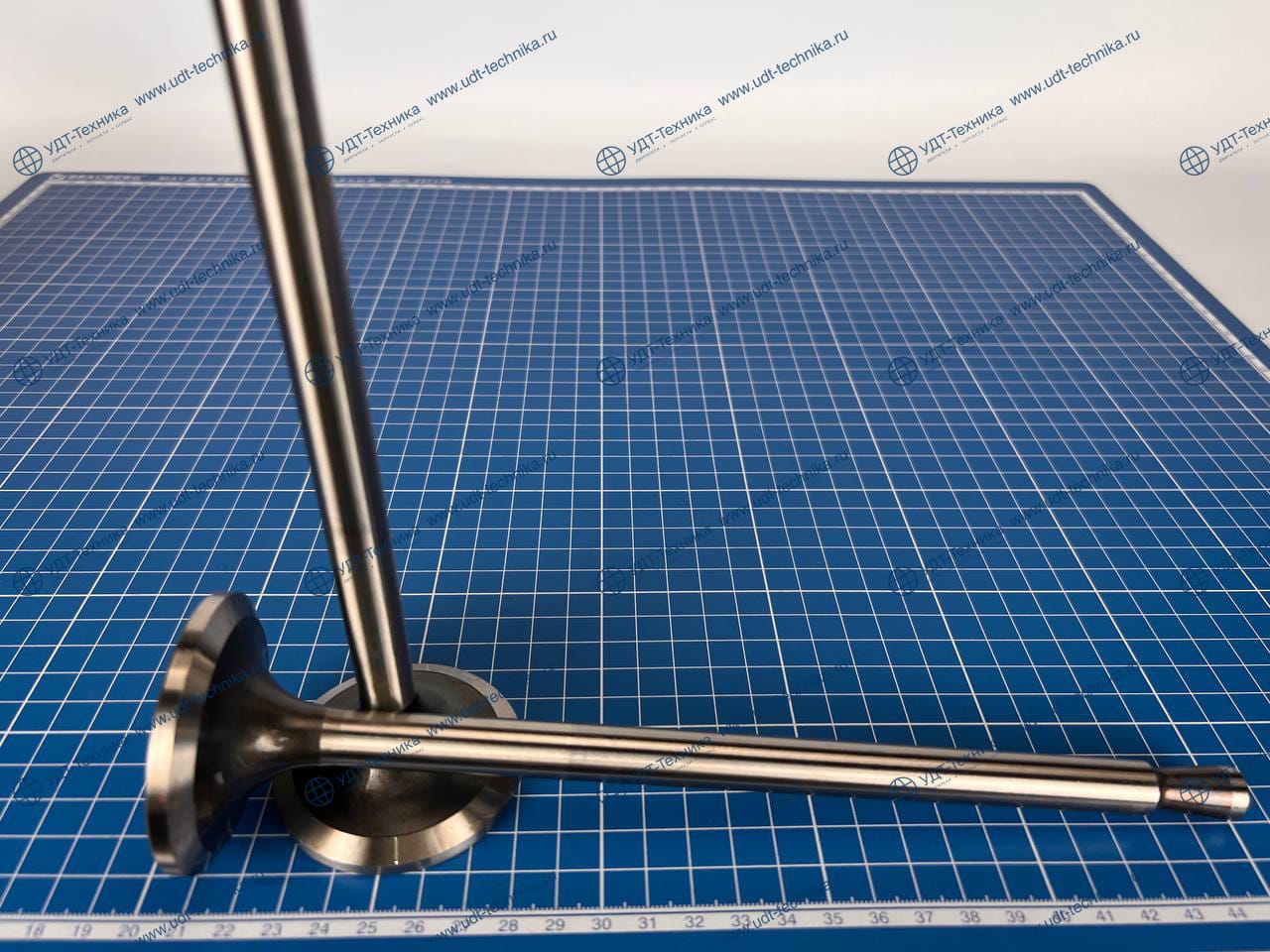 8N3723 Клапан выпускной - фото 2