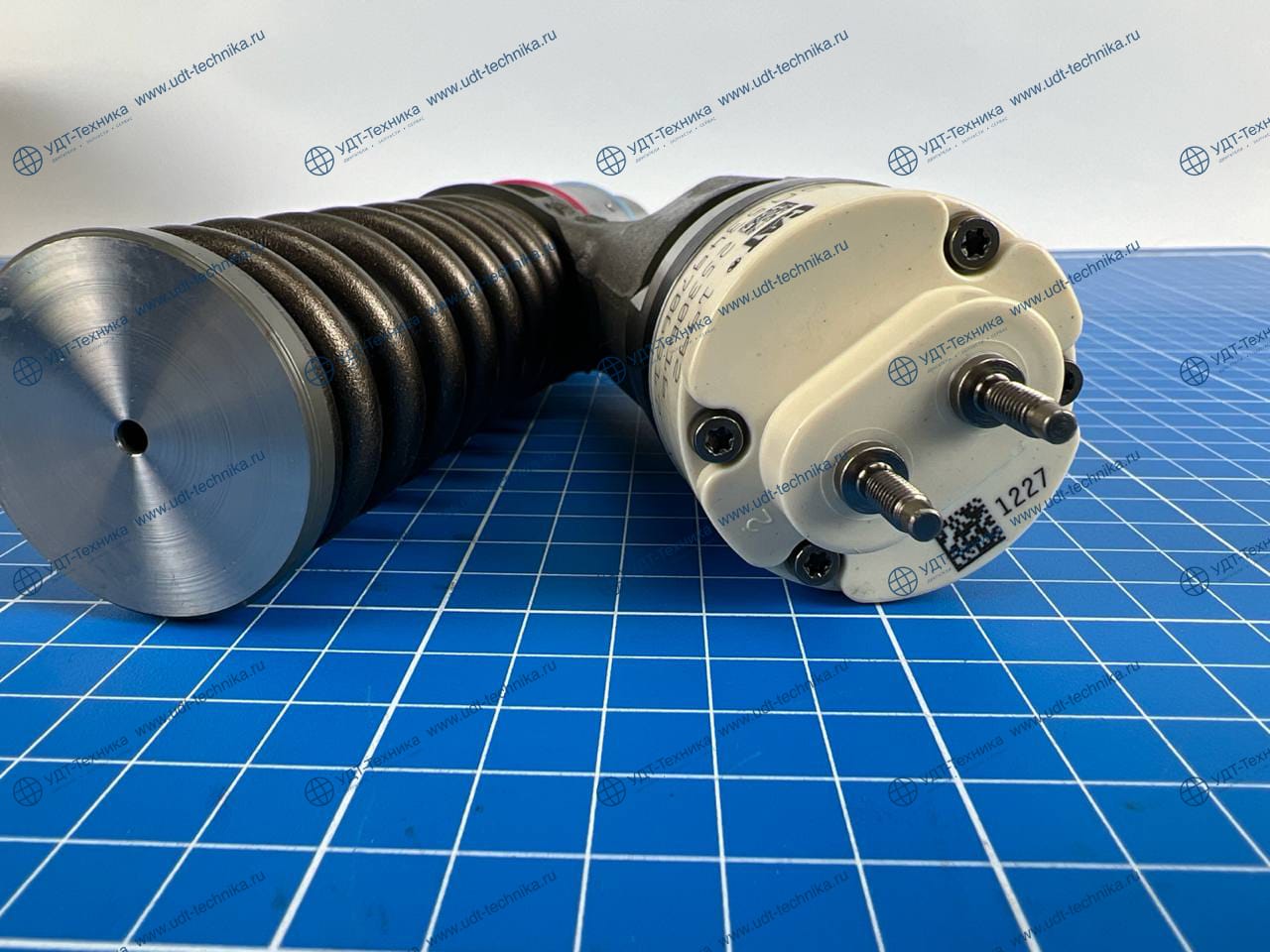 2530616/2447716 Форсунка топливная