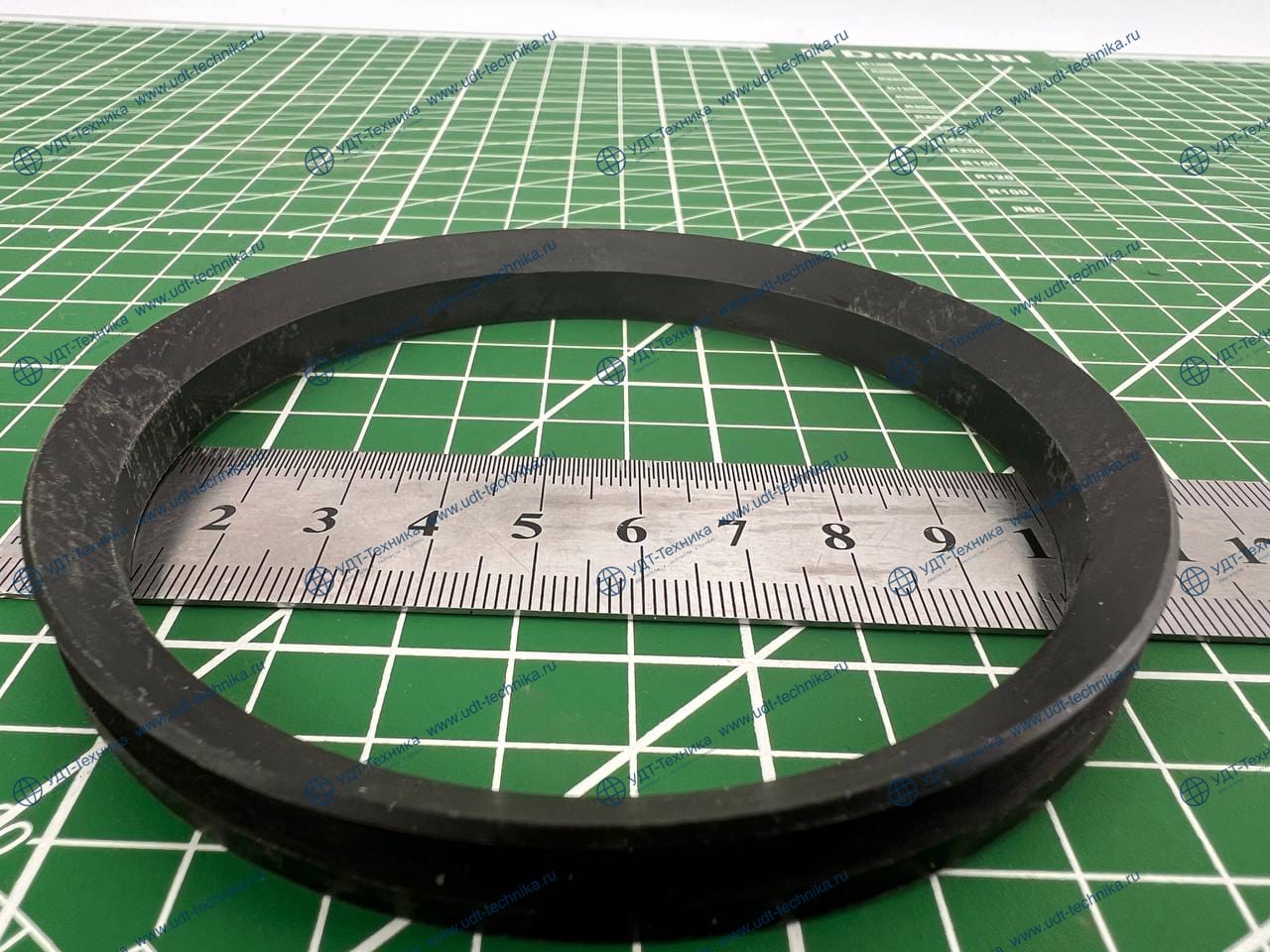 703-09-98130 Сальник - фото 2