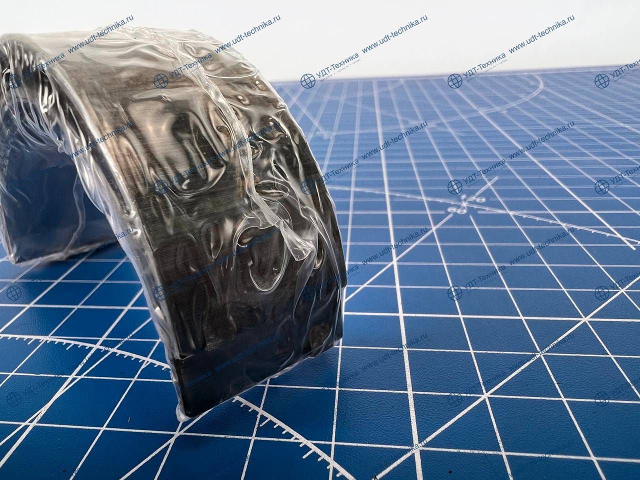 EA8093882  Вкладыш шатунный (к-кт на шейку)