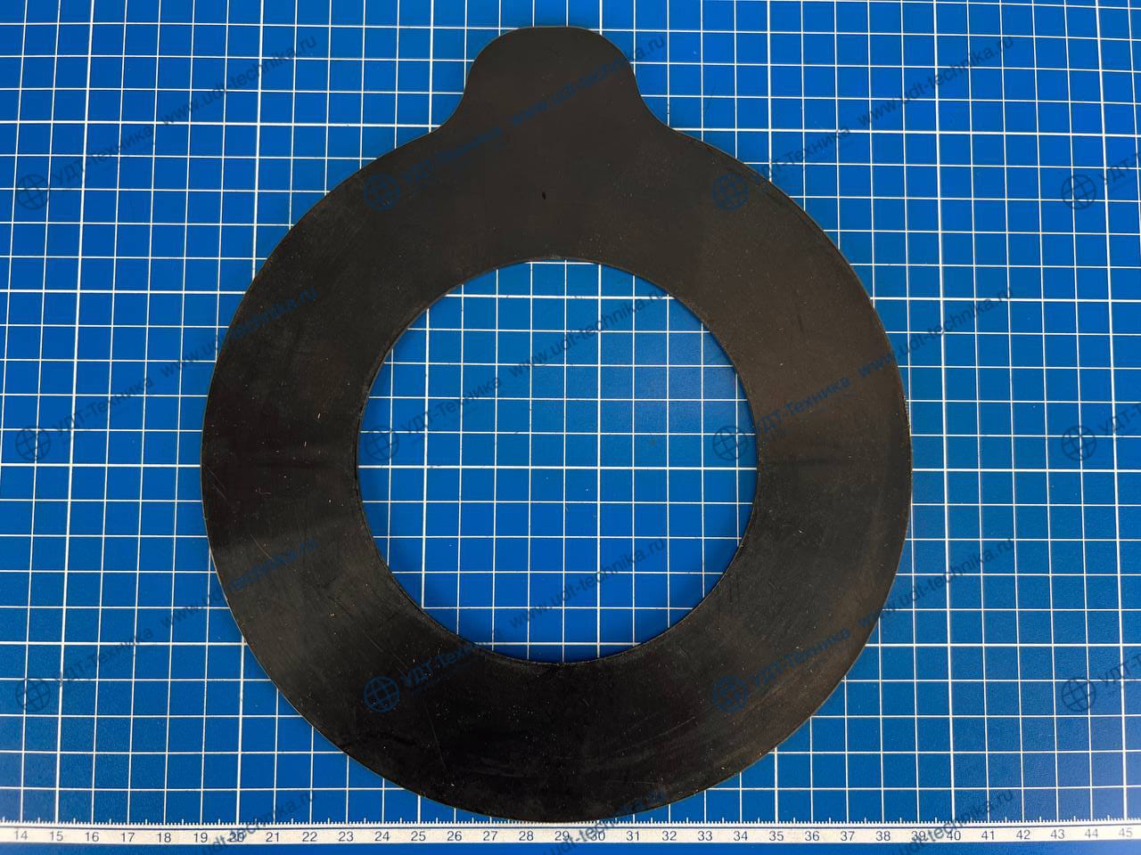 207-70-71281  Шайба (114х200х3) резиновая