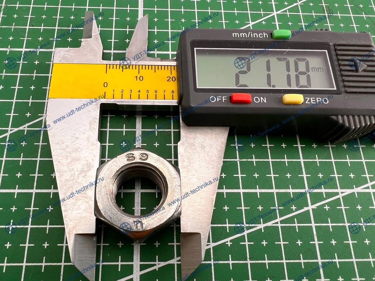 01582-01411 Гайка