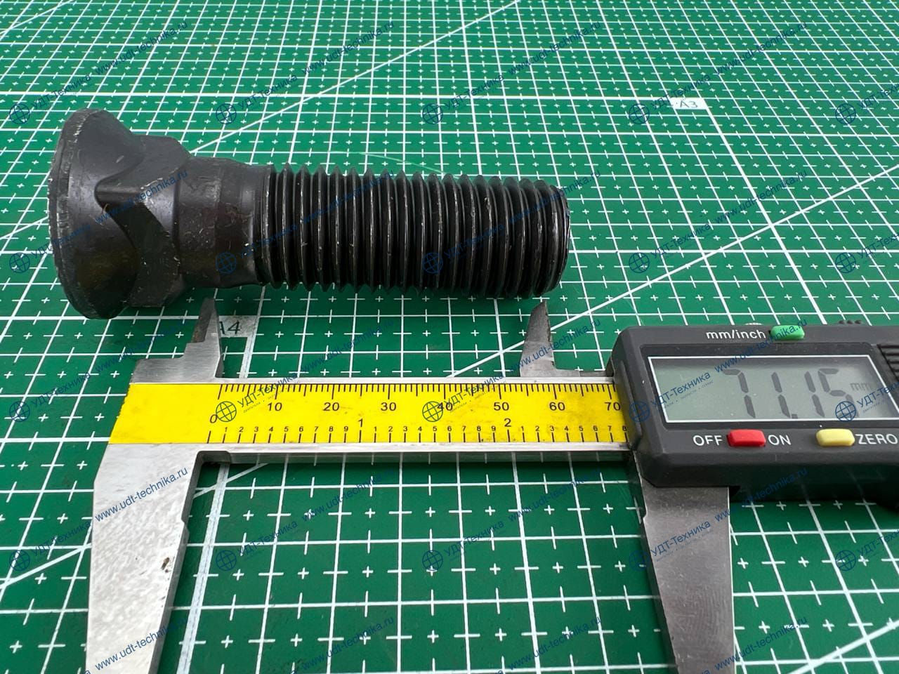 17A-71-12451 Болт потайной. Италия - фото 2