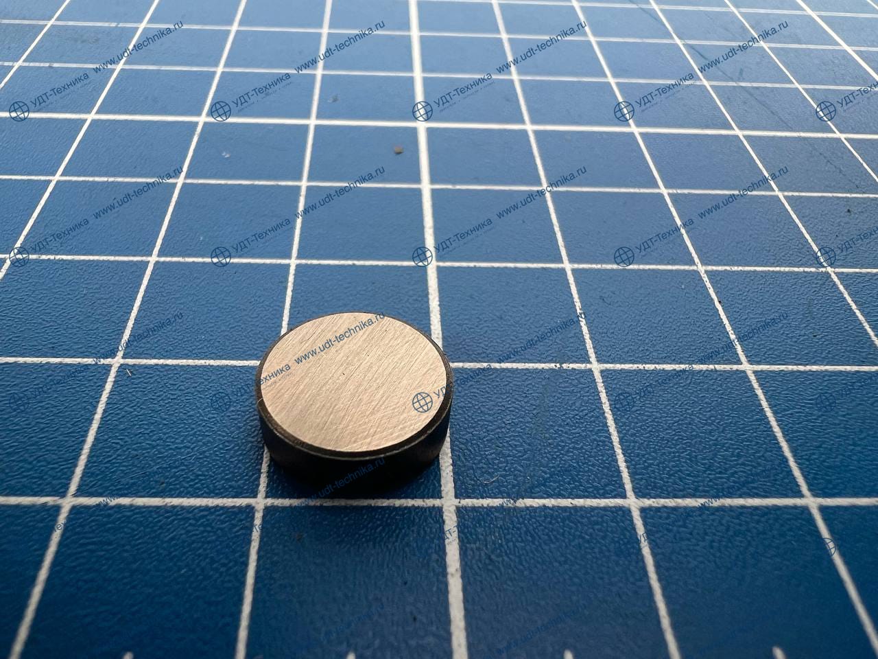 YM123907-11550 седло