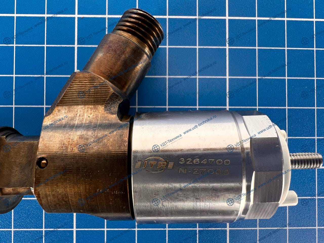 3264700  Форсунка топливная