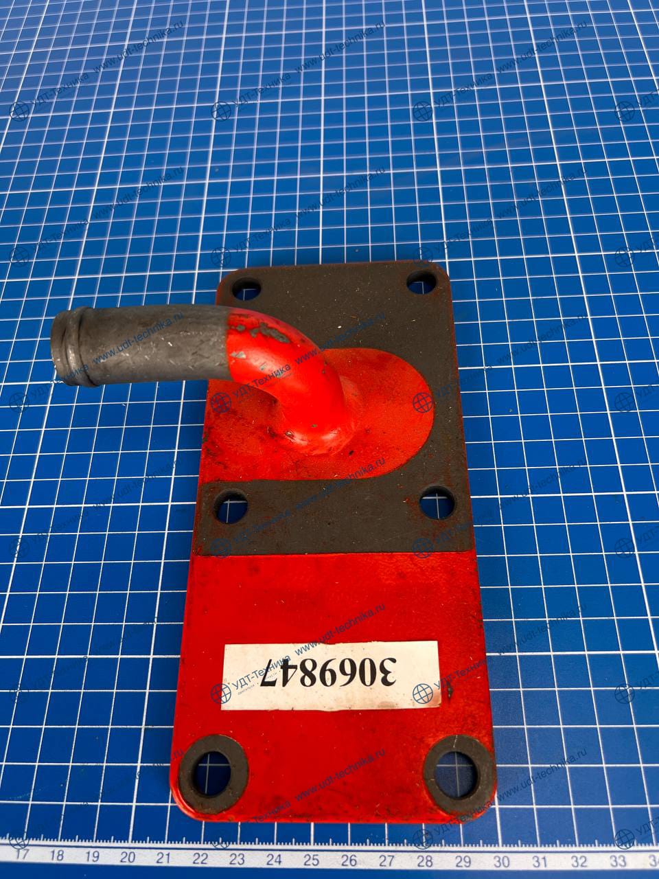 3069847 Крышка смотрового люка (БУ)