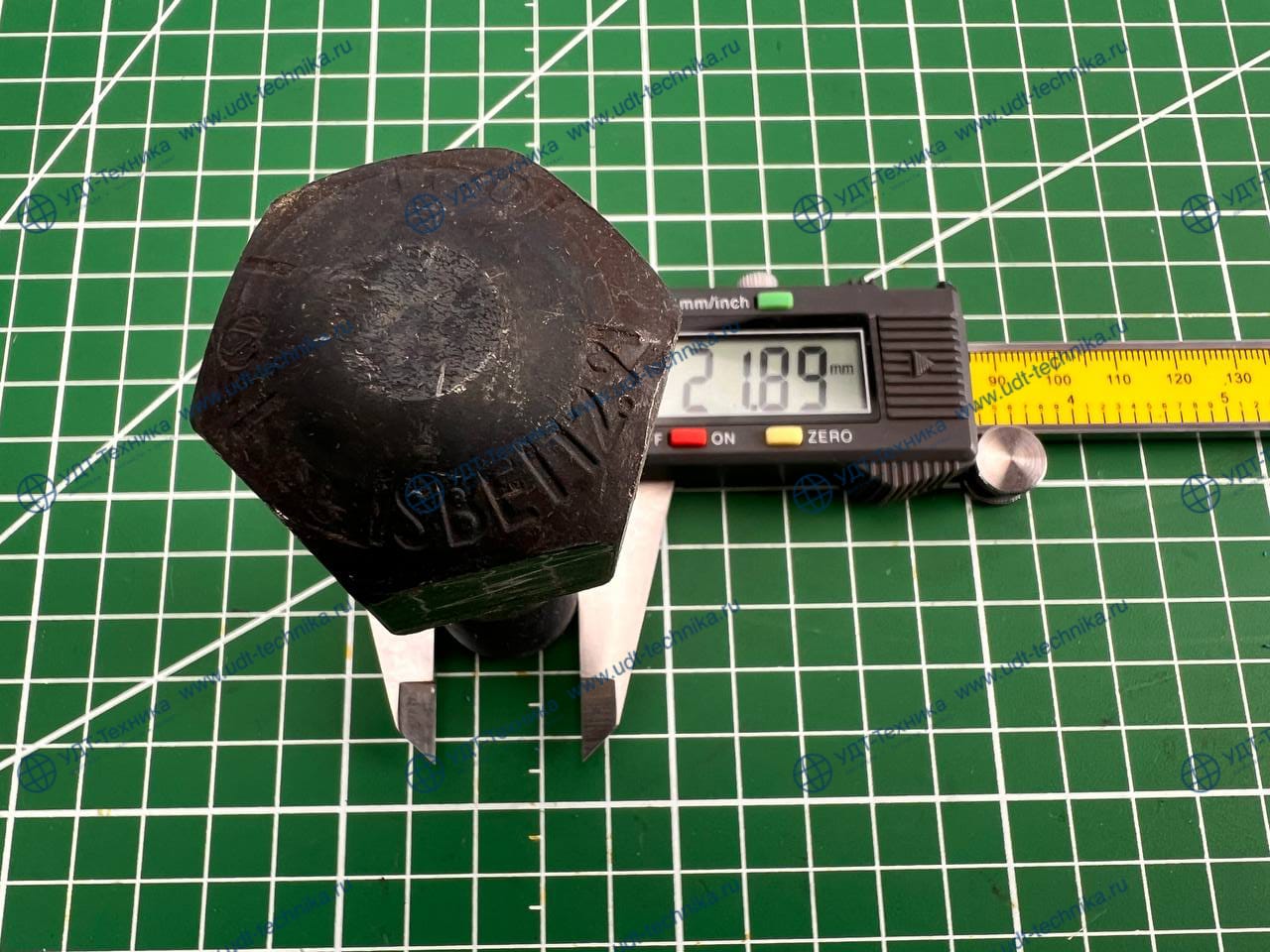 5800183 Болт M22x70x1.5 12.9