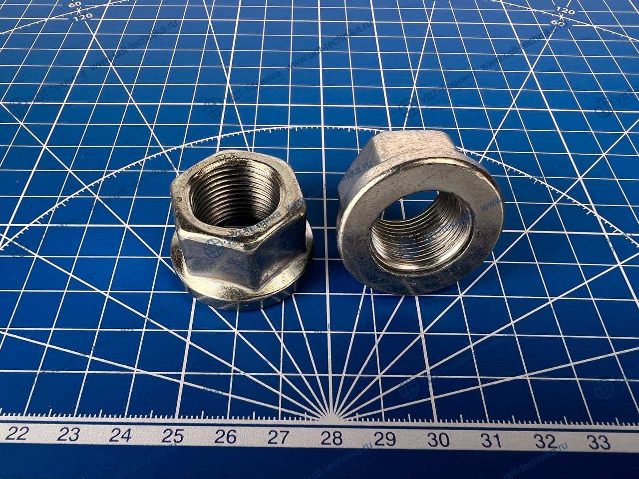 2011919 Гайка - фото 2