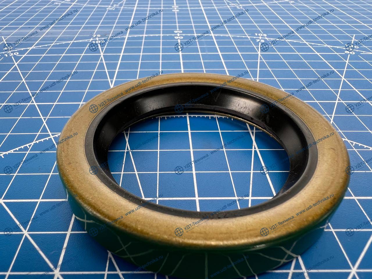6V9748 Сальник - фото 2