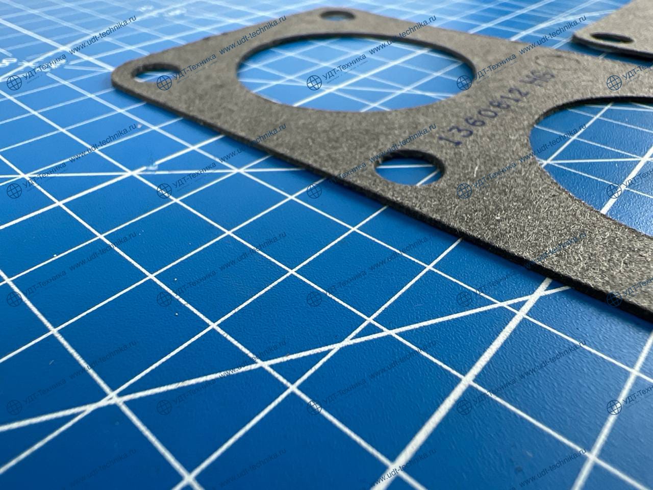 1360812 Прокладка