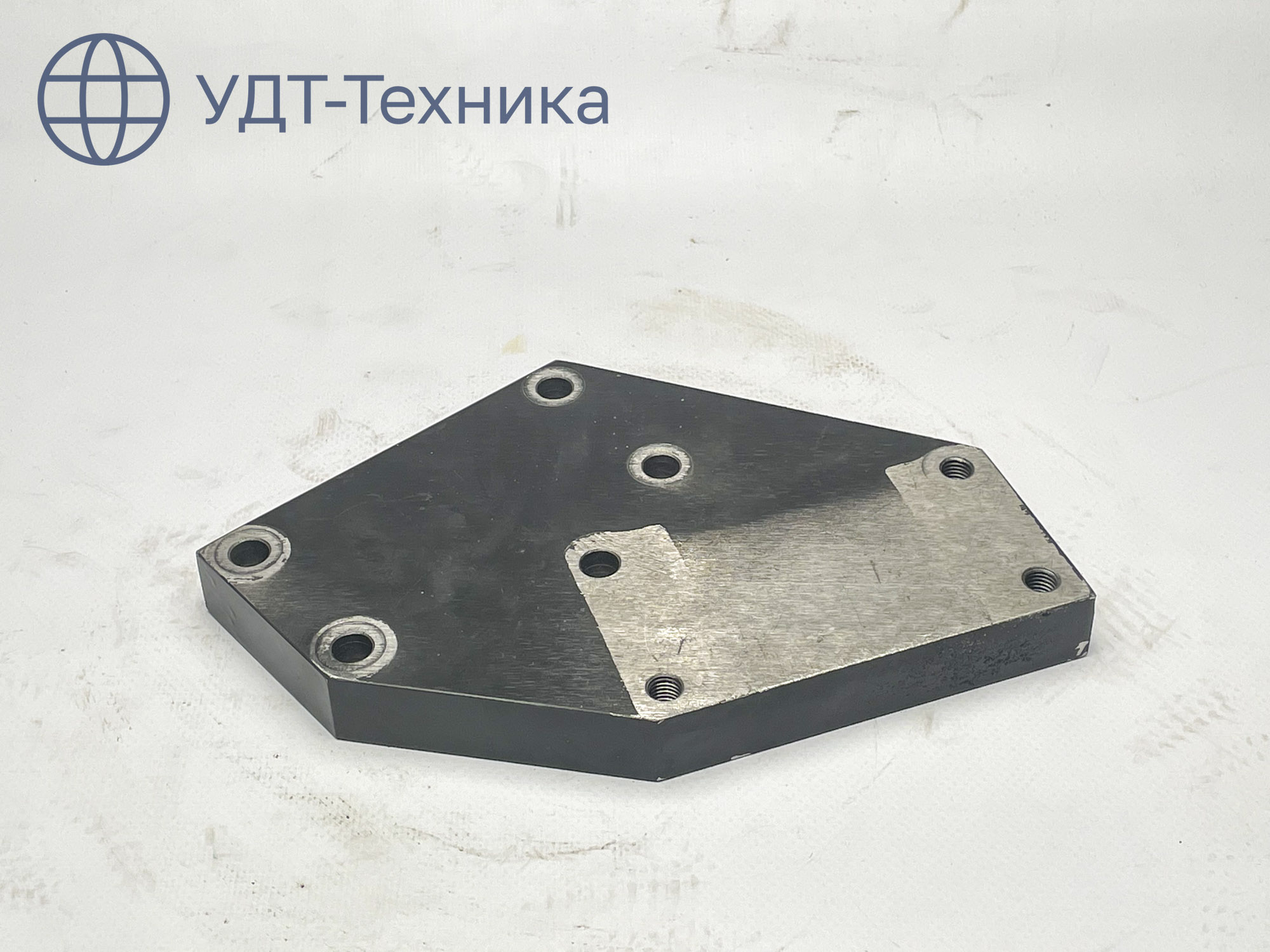 6743-61-3220 кронштейн