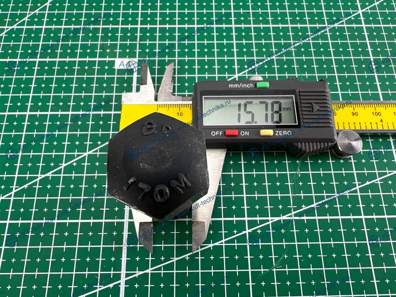 203-32-51210 Болт башмачный M16x49x1.5