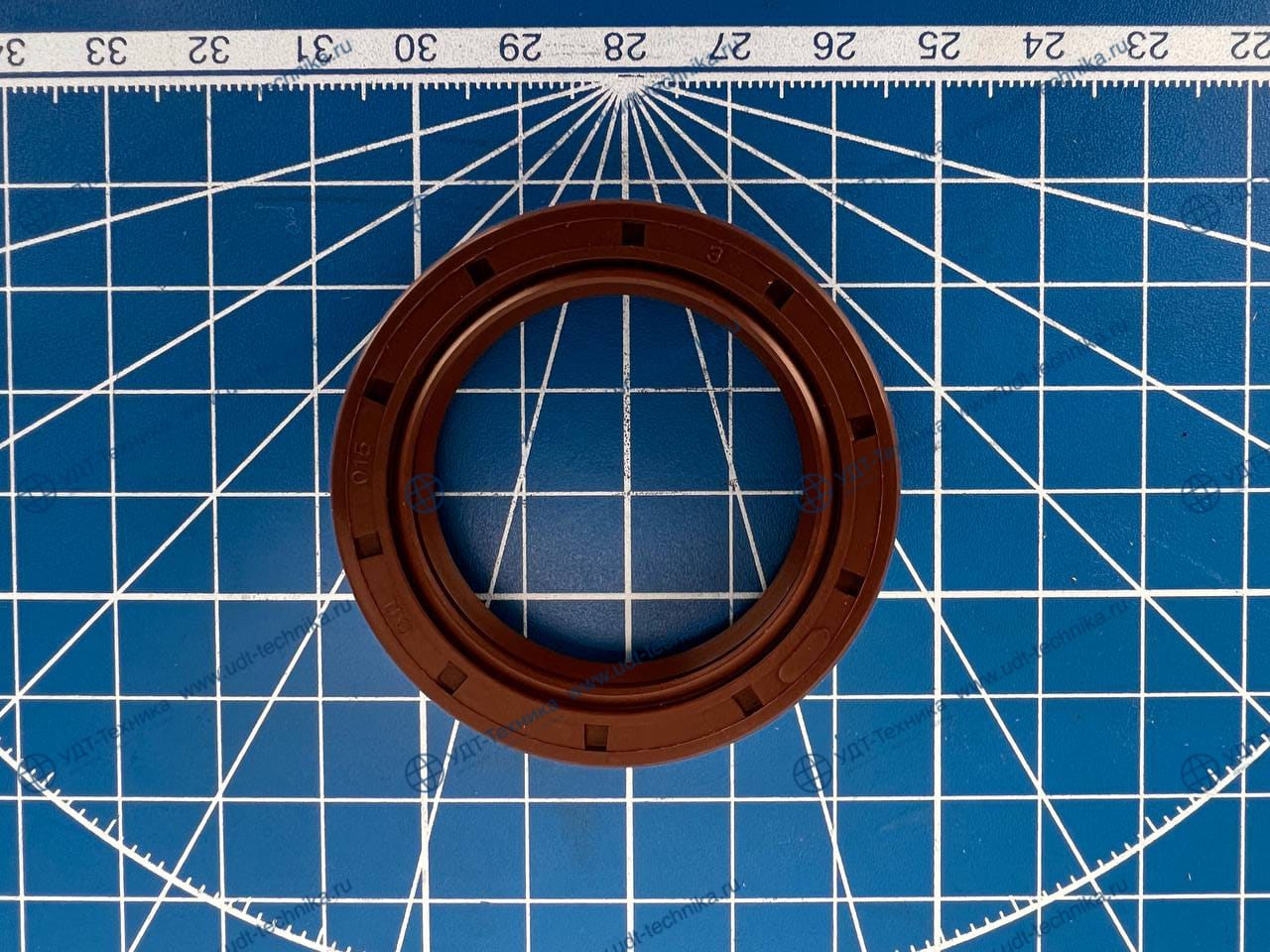 9J7814 Сальник