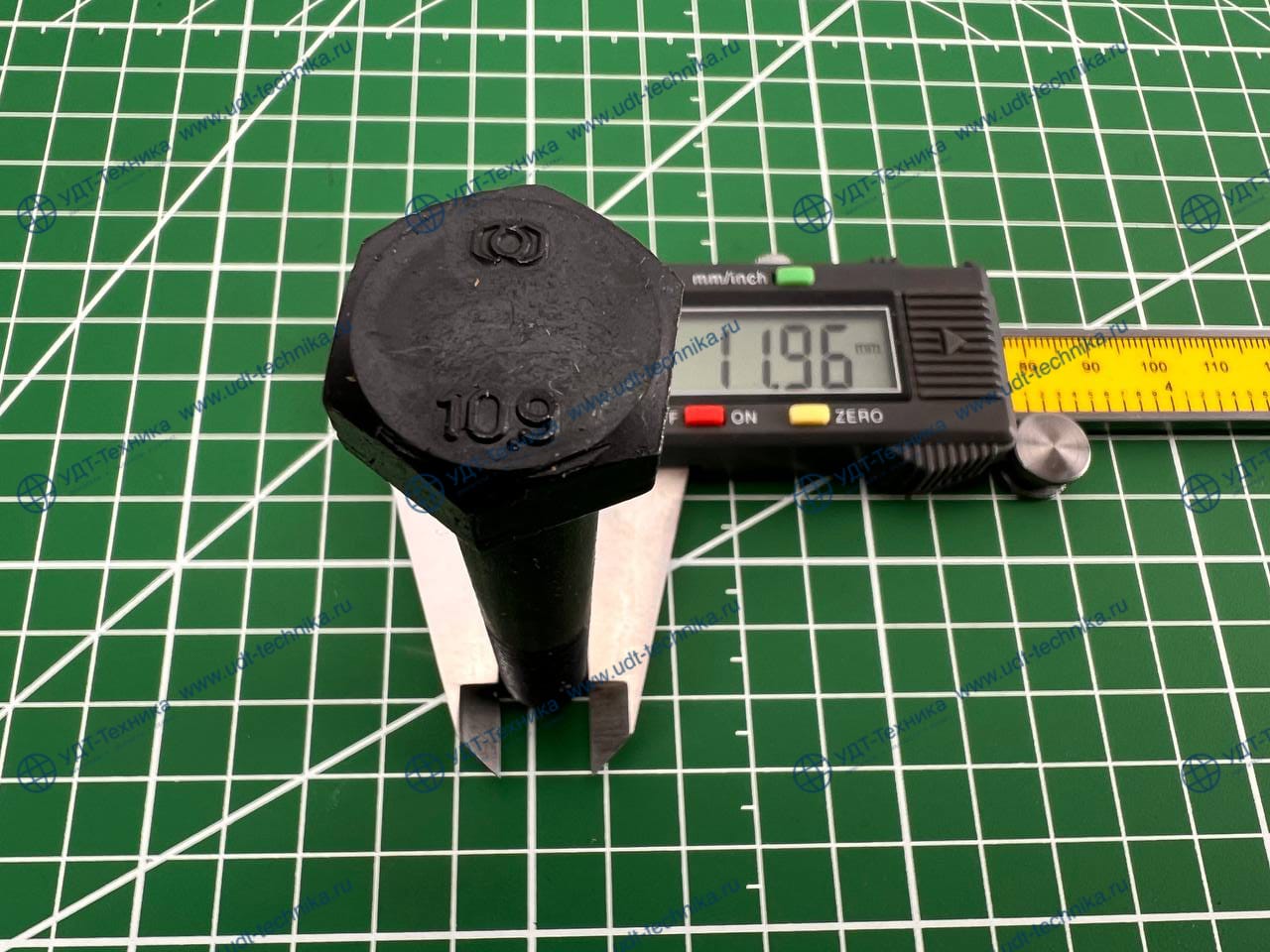 01010-31280 Болт M12x80 прочность 10,9 Италия