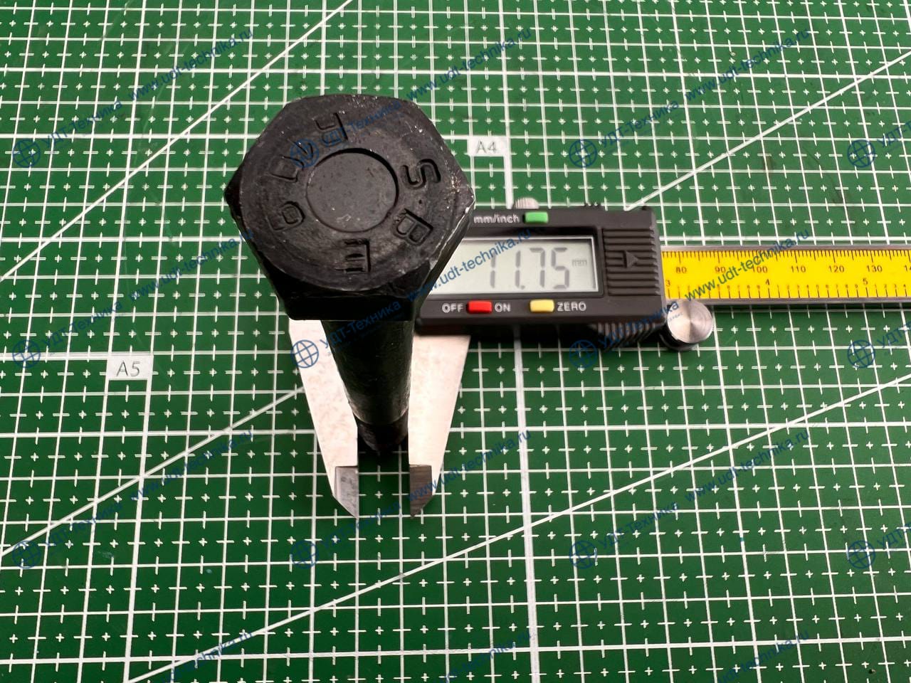 01011-31205 Болт