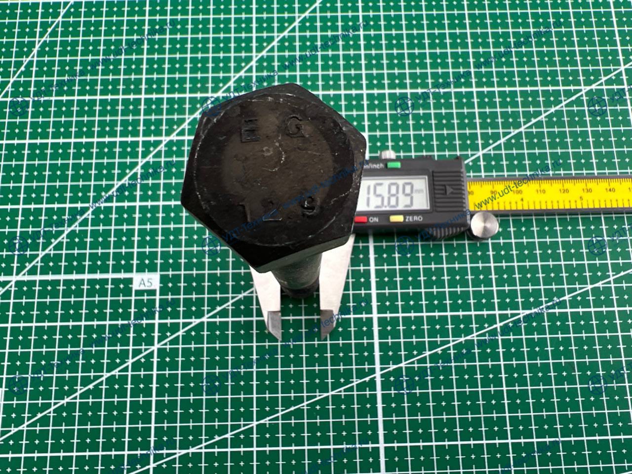 01011-61625 Болт