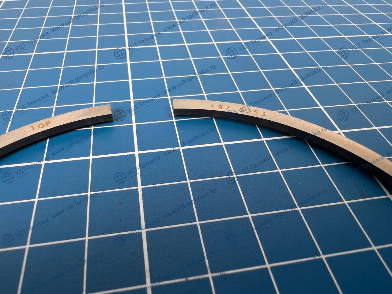 1979353 Кольцо поршневое