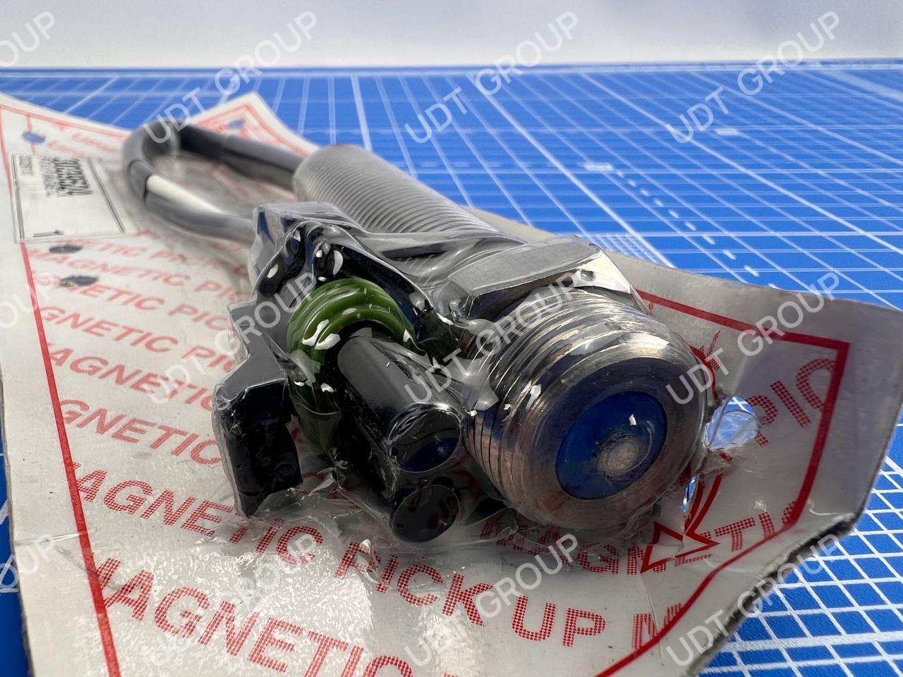 3039524 Датчик оборотов