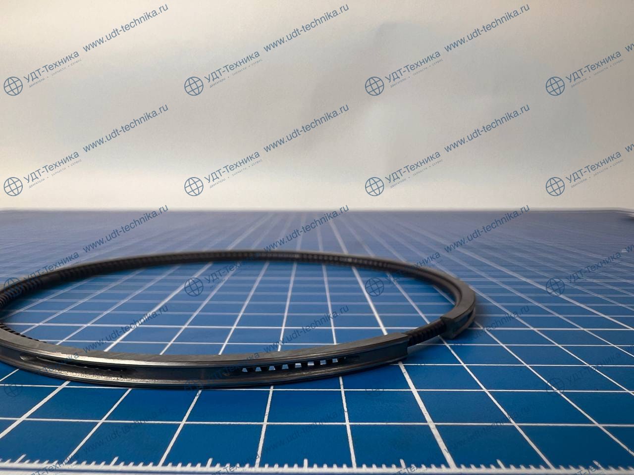 2382706 Кольцо поршневое