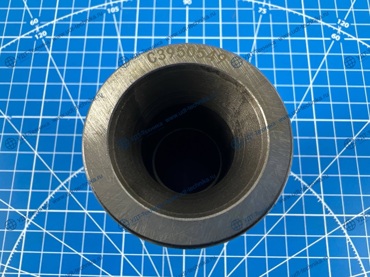 3950549 Палец поршневой