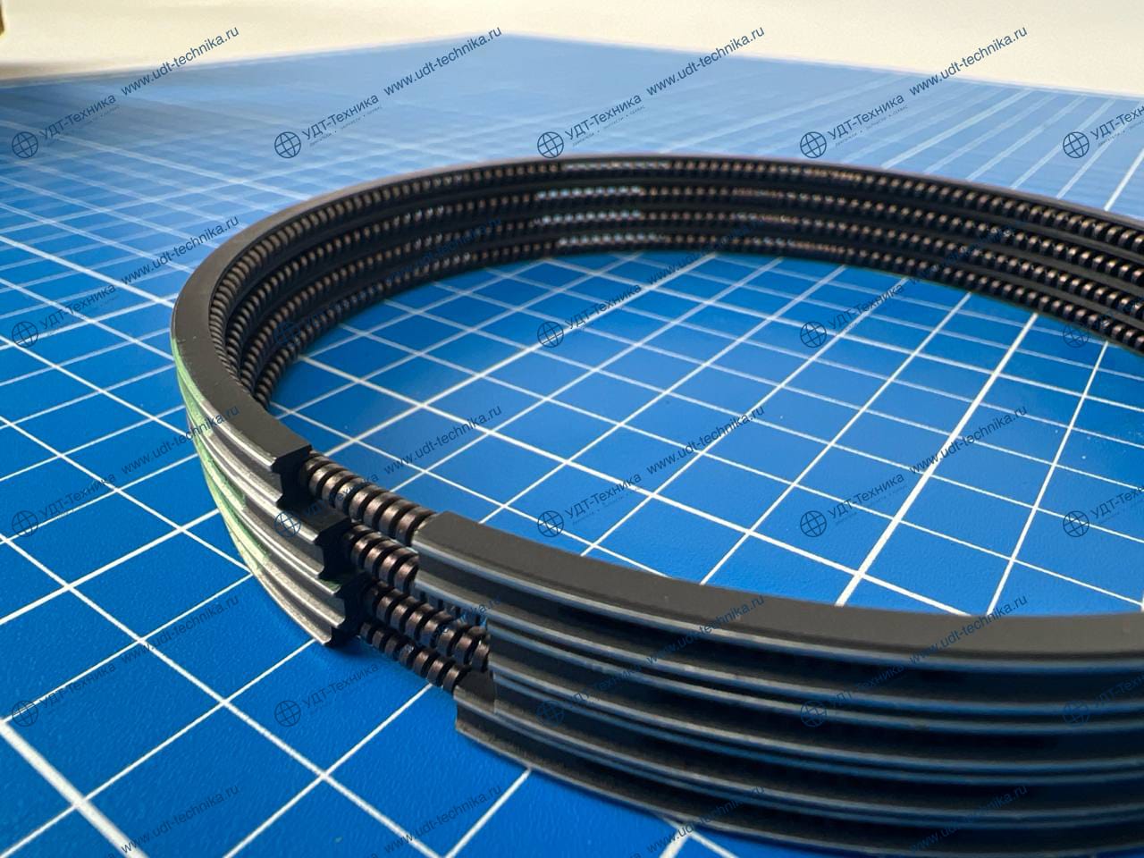 3921919 Кольцо поршневое