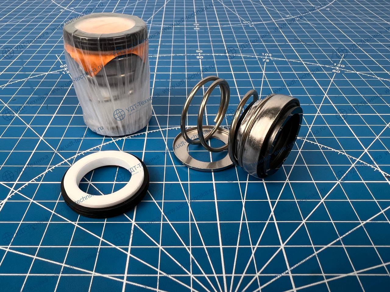 1313815 Сальник