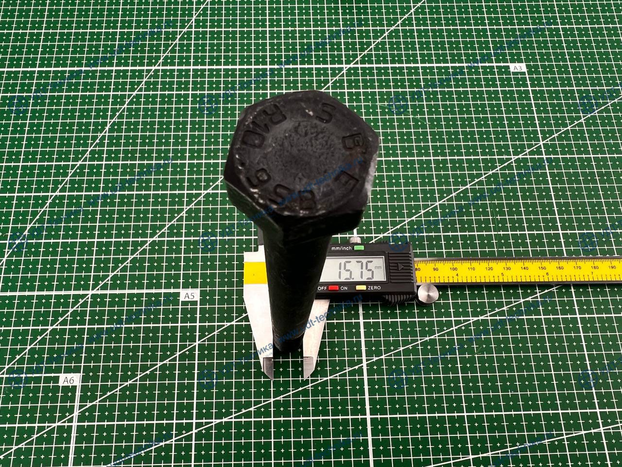 01011-31680 Болт M16x180x2  10.9