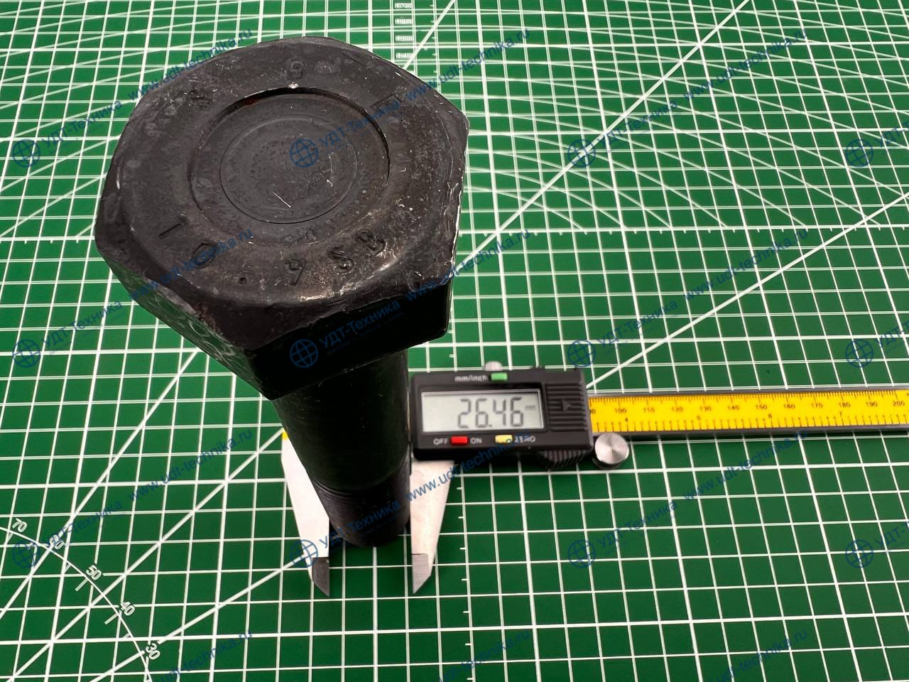 01011-62750 Болт