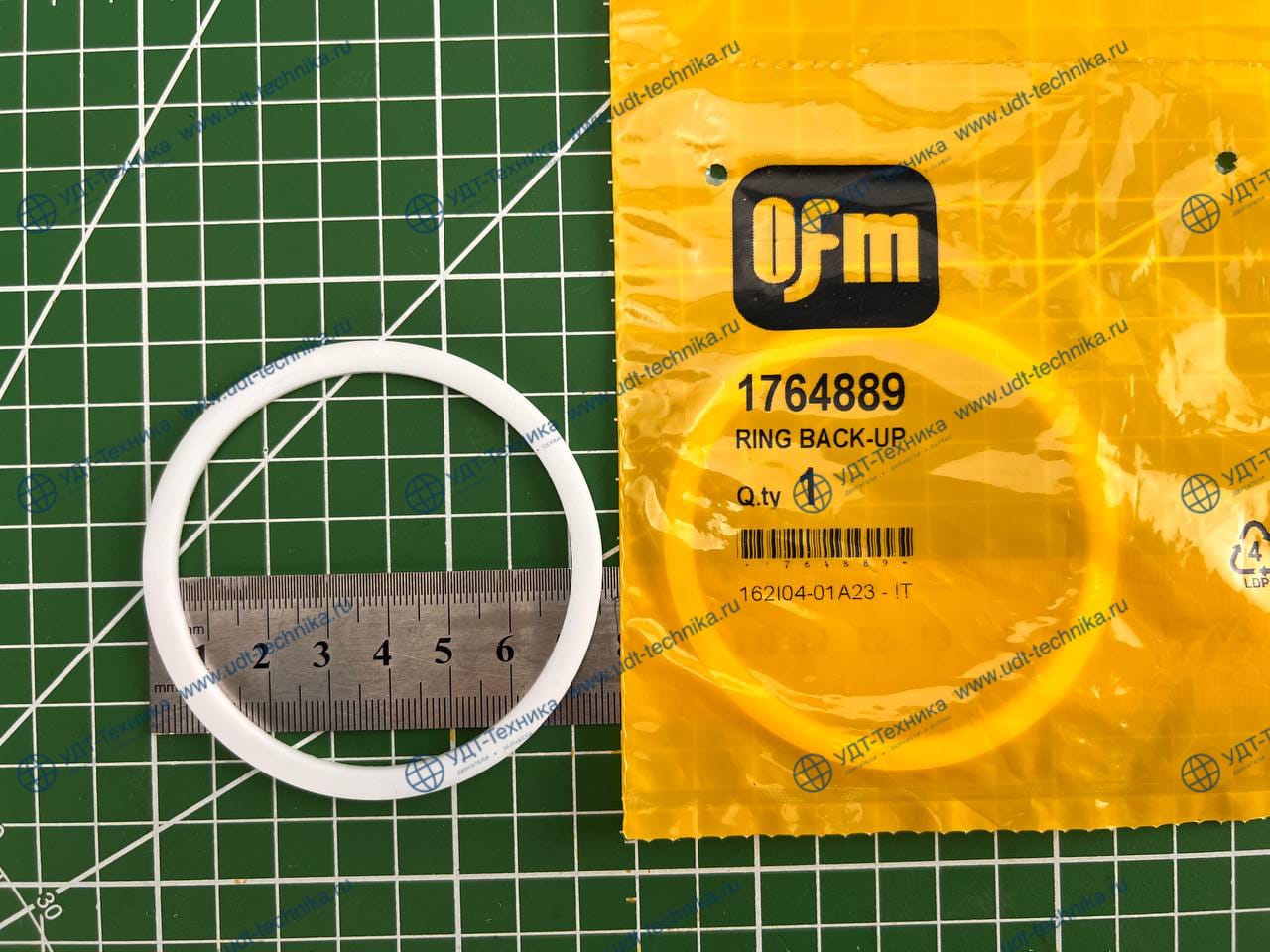 1764889 Кольцо