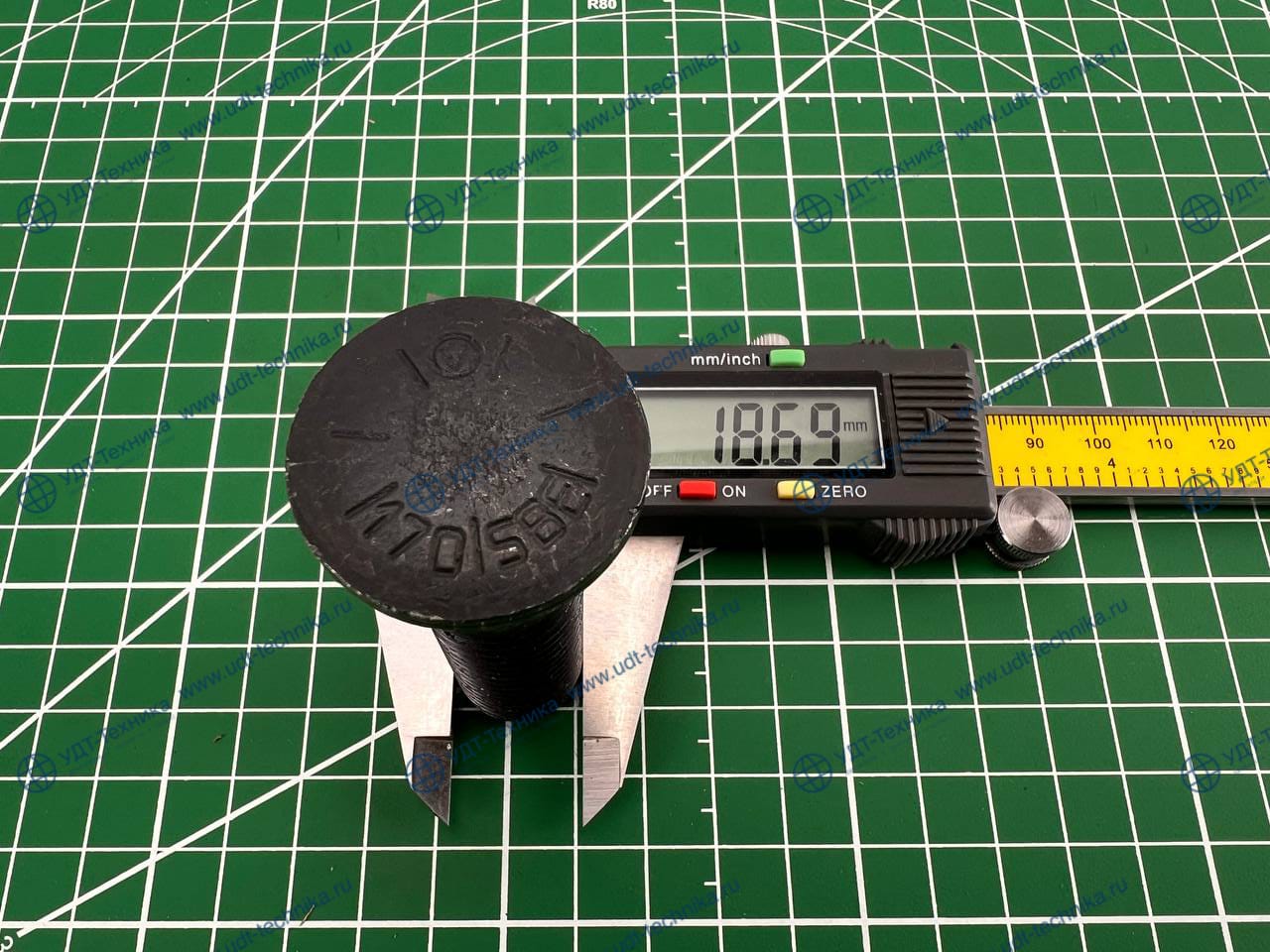 234-70-32280 Болт