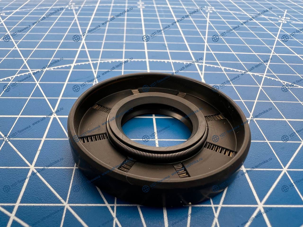 9F0836 Сальник