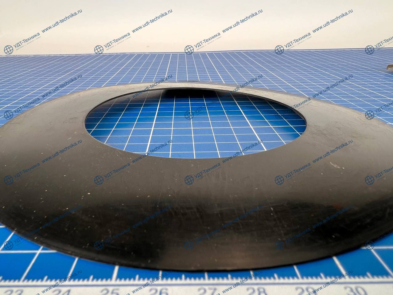 206-70-55320 Шайба (190x104x0,5) пластиковая