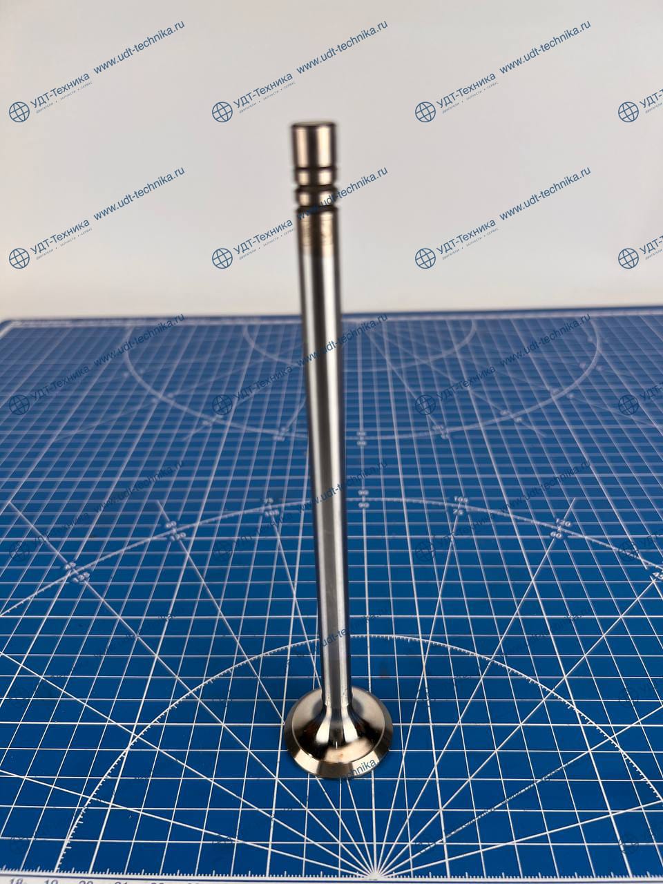 4901723 Клапан выпускной - фото 2