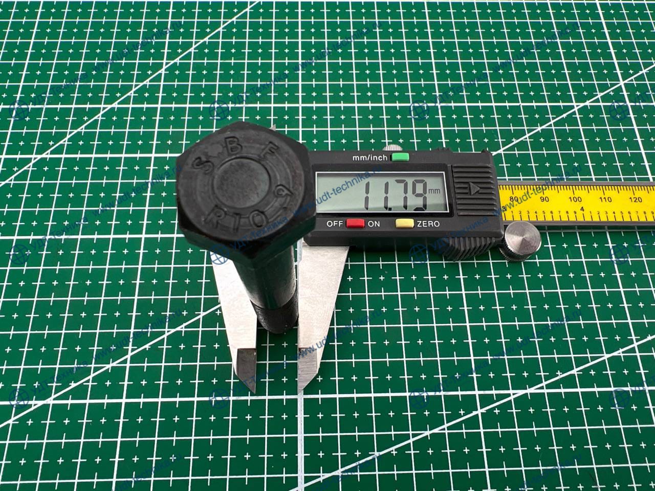 01010-31280 Болт M12x80 прочность 10,9 Италия