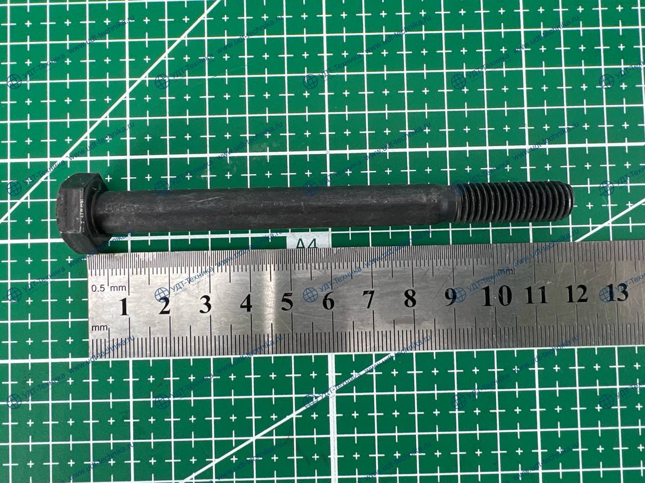 01011-E1010 Болт