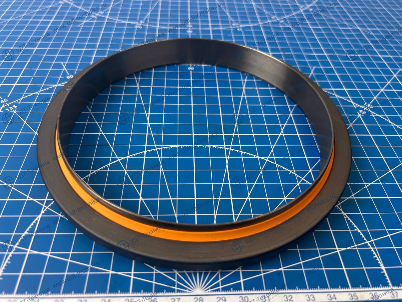 4W0452 Сальник коленвала задний - фото 3