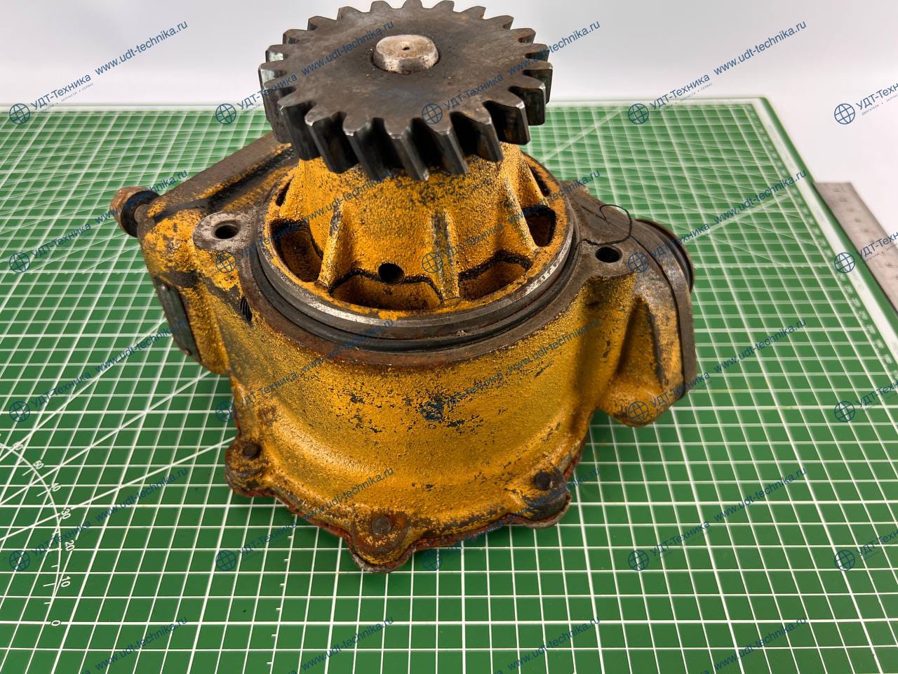 6154-61-1102 Насос водяной б/у - фото 2